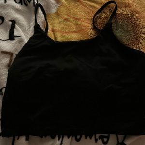 urban daizy gym top. black size large (runs smaller)